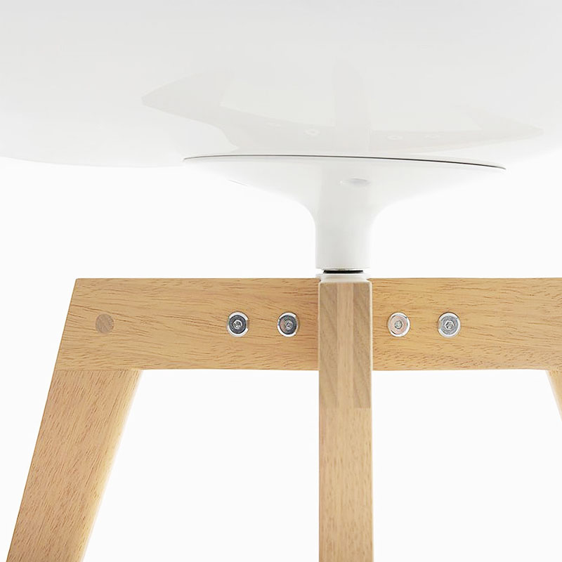Angers Nantes Cholet Saumur Icones Fauteuil Flow Chair Blanc mat Soft Touch Mdf Italia Jean Marie Massaud pied Chêne pivotant 2