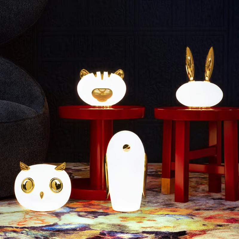 Angers Nantes Cholet Saumur Icones Moooï Lampe a poser Noot Noot Pets Light Blanc Or Marcel Wanders 4