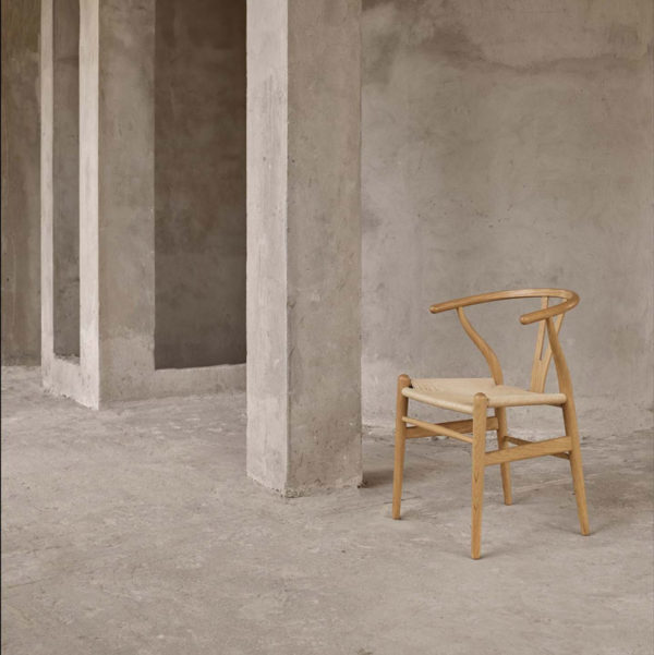 Angers Nantes Cholet Saumur Icones Chaise Fauteuil Carl Hansen CH24 huilé Chêne mobilier Wishbone Scandinave Hans J Wegner