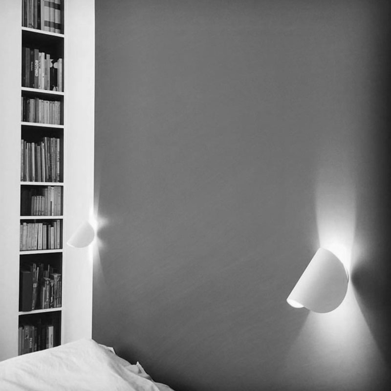 Angers Nantes Cholet Saumur Icones Fontana Arte Applique Io aluminium orientable blanc luminaire design Claesson Koivisto Rune 4