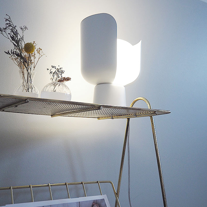 Angers Nantes Cholet Saumur Icones Fontana Arte Lame a poser Blom Blanc Fleur luminaire design Andreas Engesvik