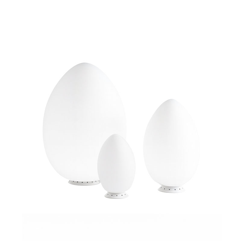 Angers Nantes Cholet Saumur Icones Fontana Arte Lampe a poser Uovo medium blanc verre oeuf opalin luminaire design Ben Swildens 02