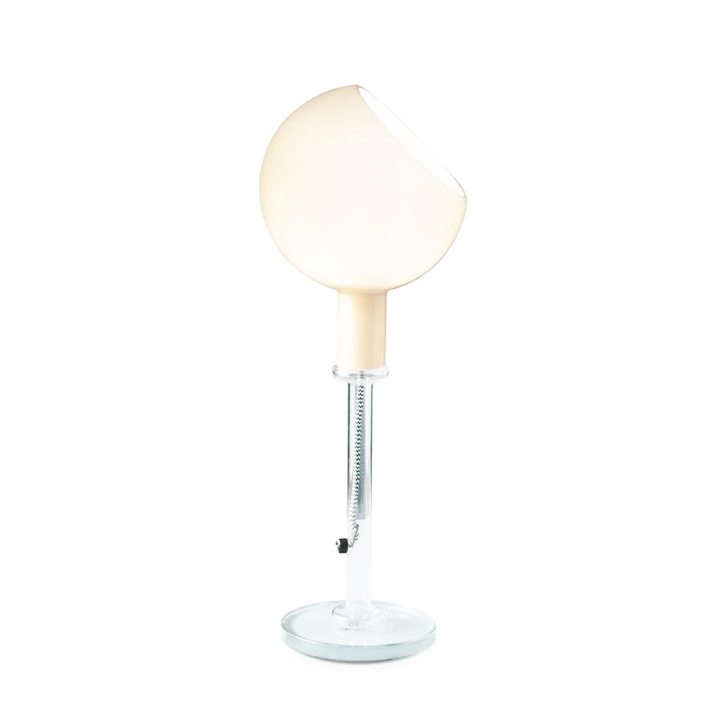 Angers Nantes Cholet Saumur Icones Fontana Arte Lampe a poser parola verre ambre opaline luminaire design Gae Aulenti Piero Castiglioni 11