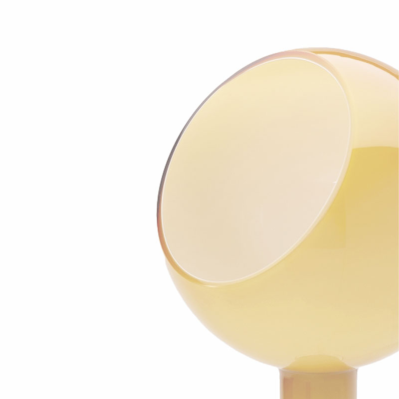 Angers Nantes Cholet Saumur Icones Fontana Arte Lampe a poser parola verre ambre opaline luminaire design Gae Aulenti Piero Castiglioni 4