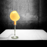 Angers Nantes Cholet Saumur Icones Fontana Arte Lampe a poser parola verre ambre opaline luminaire design Gae Aulenti Piero Castiglioni 9