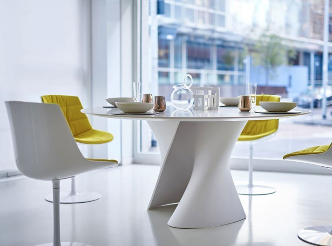 Angers Nantes Cholet Saumur Icones Mdf Italia Table de de repas S Table ronde  Verre Xavier Lust 2