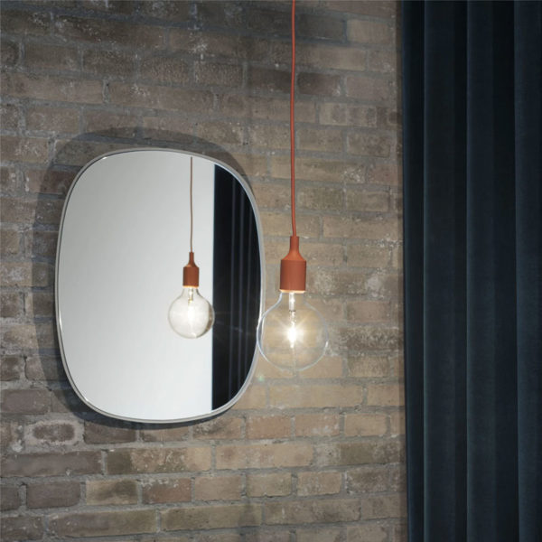 Angers Nantes Cholet Saumur Icones Miroir Framed gris small salle de bain Muuto mobilier Scandinave Mika Tolvanen 6