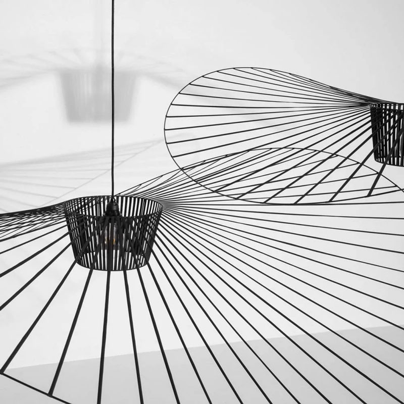 Angers Nantes Cholet Saumur Icones Suspension Petite Friture Vertigo ombre épuré feminin large noir Constance Guisset 14