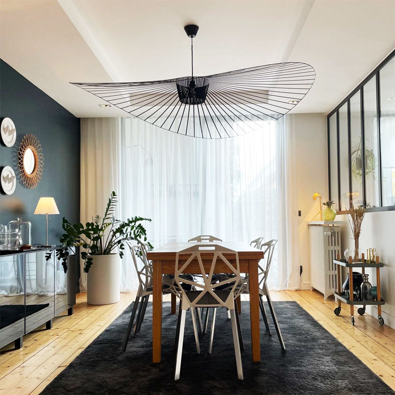 Angers Nantes Cholet Saumur Icones Suspension Petite Friture Vertigo ombre épuré feminin large noir Constance Guisset 9