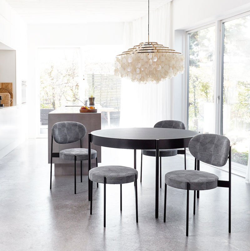 Angers Nantes Cholet Saumur Icones Verpan Chaise Serie 430 restaurant tissu velour art deco mobilier design Verner Panton 5