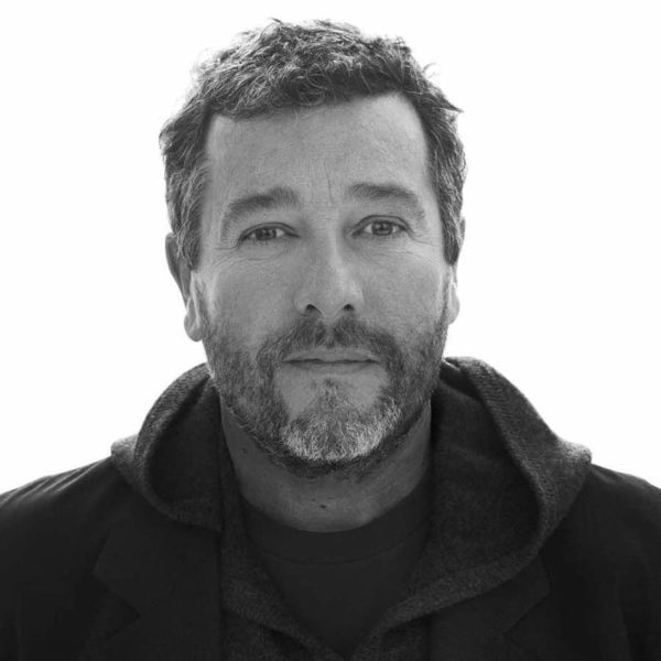 Angers Nantes Cholet Saumur Icones fauteuil Driade Coste restaurant café Costes acajou cuir Paris philippe Starck 13