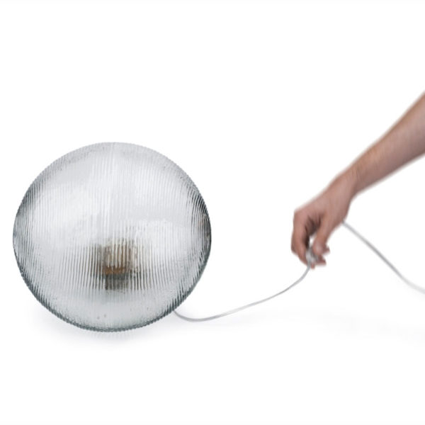 Angers Nantes Cholet Saumur Icones lampe a poser Petite Friture Tidelight verre liege phare voiture Pierre Favresse 11