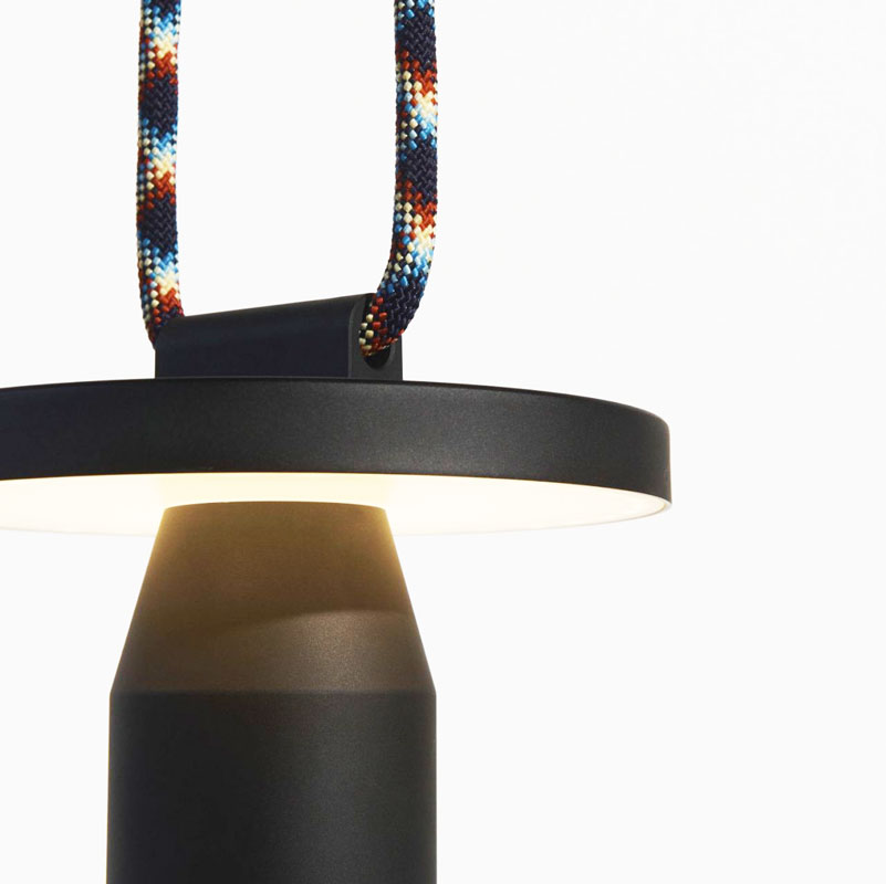 Angers Nantes Cholet Saumur Icones lampe batterie Quasar noir aluminium escalade nomade Samy Rio 5