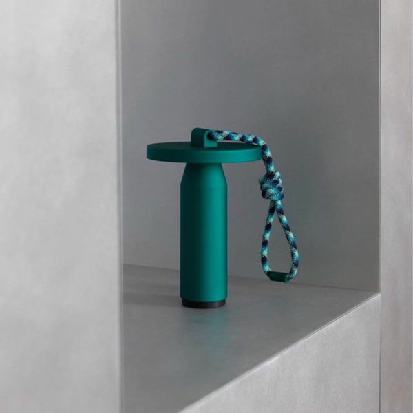 Angers Nantes Cholet Saumur Icones lampe batterie Quasar vert aluminium anodisé escalade nomade Samy Rio