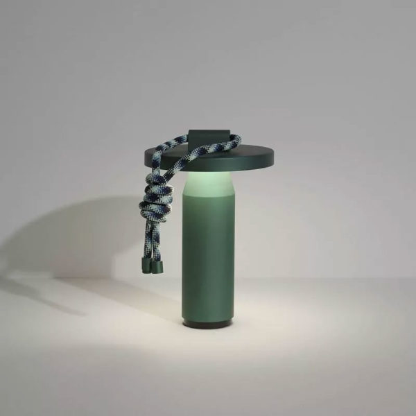 Angers Nantes Cholet Saumur Icones lampe batterie Quasar vert aluminium anodisé escalade nomade Samy Rio 10