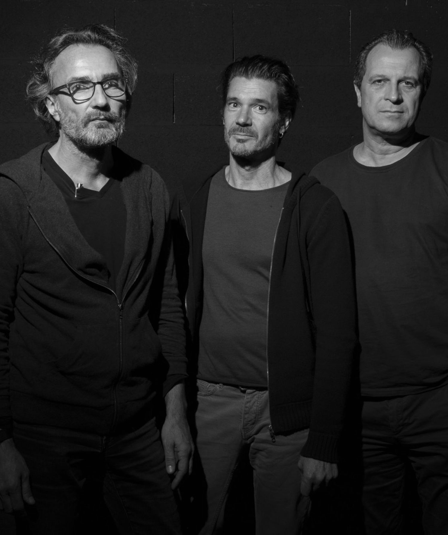 Angers Nantes Cholet Saumur Icones Kartell Suspension Ritmico Foscarini graphite Atelier Oi 0