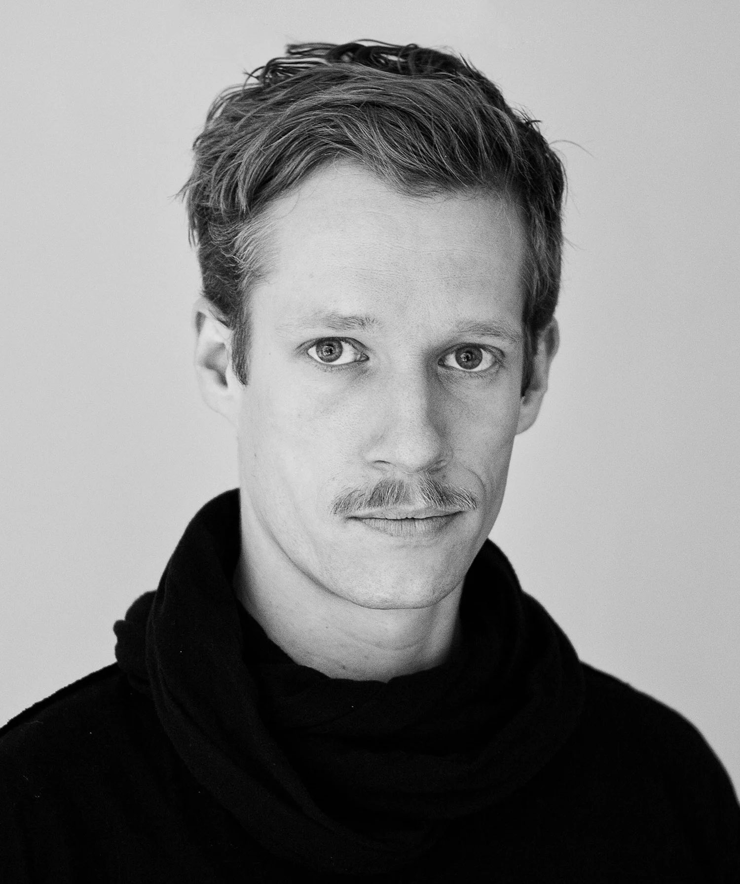 Angers Nantes Cholet Saumur Icones Chaise Nerd Muuto mobilier Scandinave bois chêne David Geckeler  0