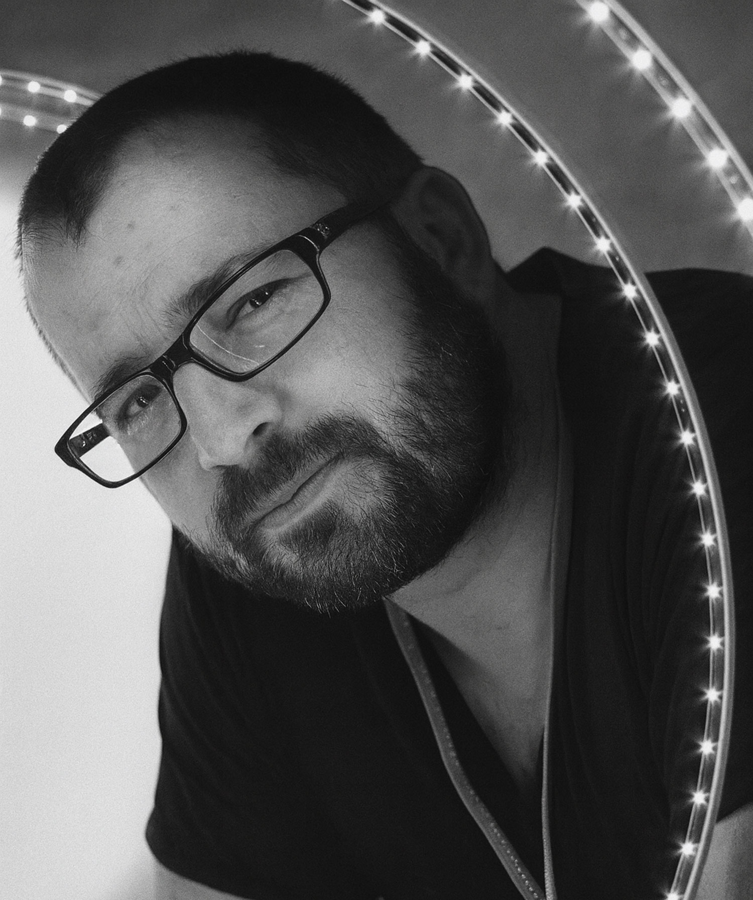 Angers Nantes Cholet Saumur Icones Ledeun Circle mega 90 noir aluminium led minimaliste Jean Luc Ledeun 0