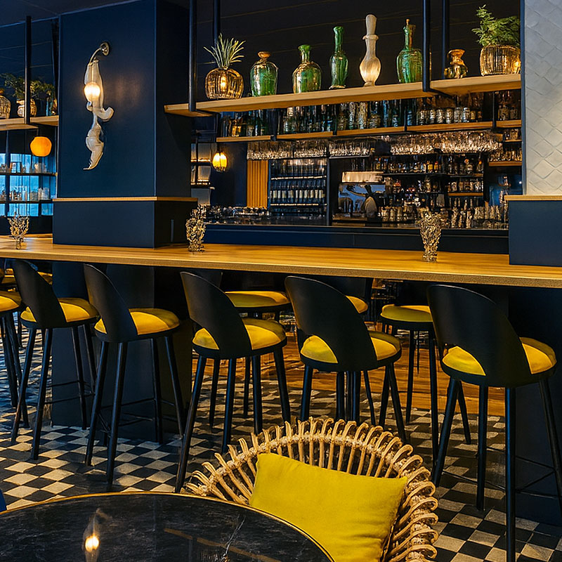 Angers Nantes Cholet Saumur Paris Bordeaux Le Mans Laval Icones Résistub Production tabouret Lili cuisine coco noir Stéphane Elineau 4