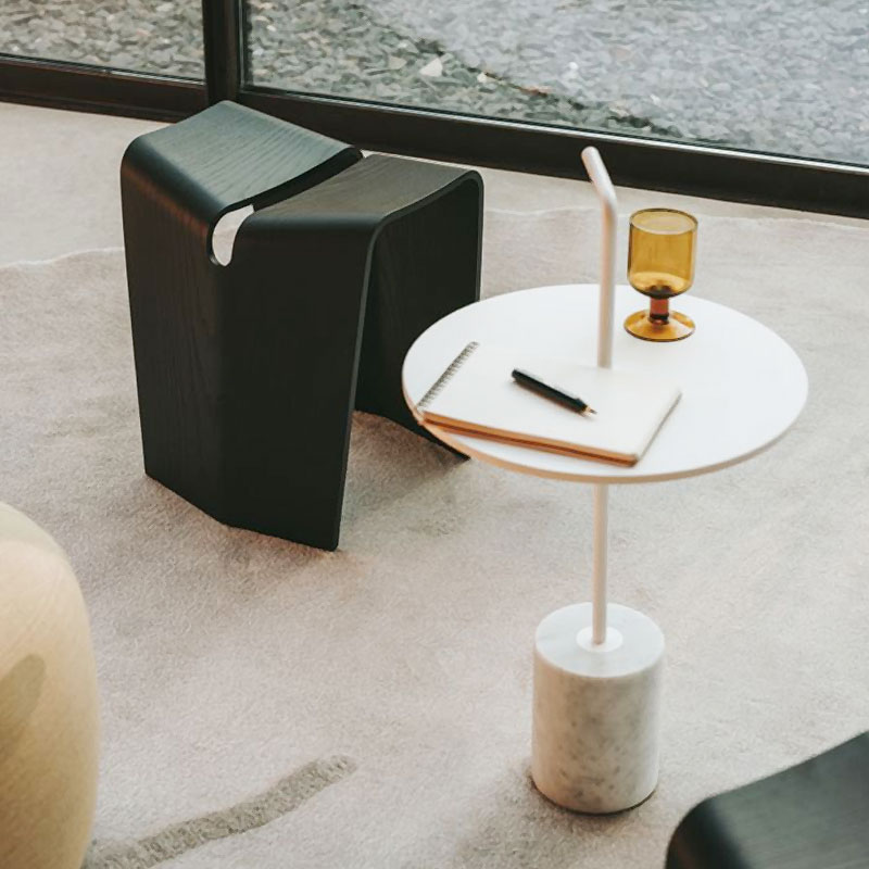 Angers Nantes Cholet Saumur Paris Bordeaux Le mans laval Icones Lapalma Table d'appoint blanc marbre portable carrare Franscesco Rota