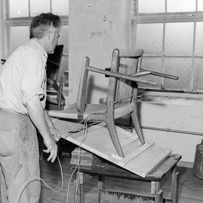 Angers Nantes Cholet Saumur Paris Bordeaux le mans Laval Icones fauteuil Carl Hansen tréssé CH25 huilé chêne bois mobilier Scandinave Hans J Wegner 005