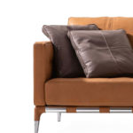 Angers Nantes Paris Orleans Poitiers Rochelle Tours Laval Niort Rennes Tours Icônes Cassina Canapé tabac capitonné Privé 247 Cuir Philippe Starck 08