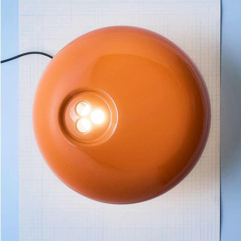 Angers Nantes Cholet Rennes Poitiers Mans bordeaux Paris Tours Laval Niort Icones Flos Snoopy Orange Marbre Blanc Achille Castiglioni lampe de table 10