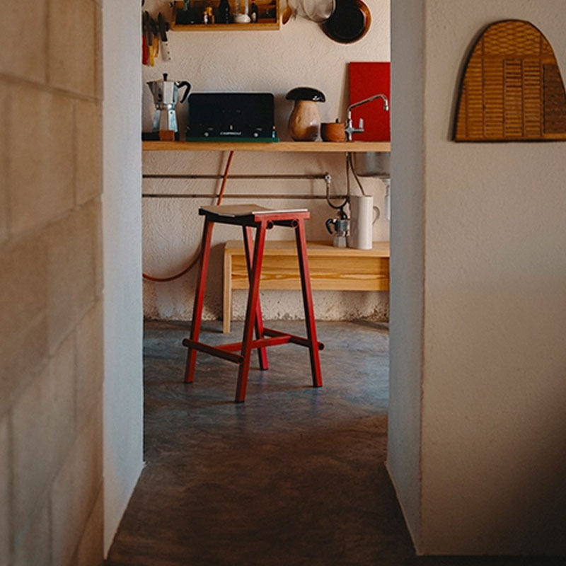 Angers Nantes Cholet Paris Bordeaux Rennes Mans Laval Poitiers Icones Hay Scandinave Tabouret Tuburete Chene rouge Marc Morro 5