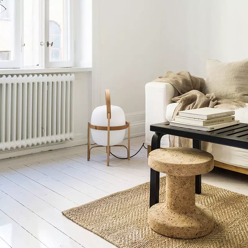 Angers_Nantes_Paris_Bordeaux_Rennes_Mans_Laval_Poitiers_Orleans_Tours_Icônes_tabouret_table_Cork_B_Liège_Jasper_Morrison_3