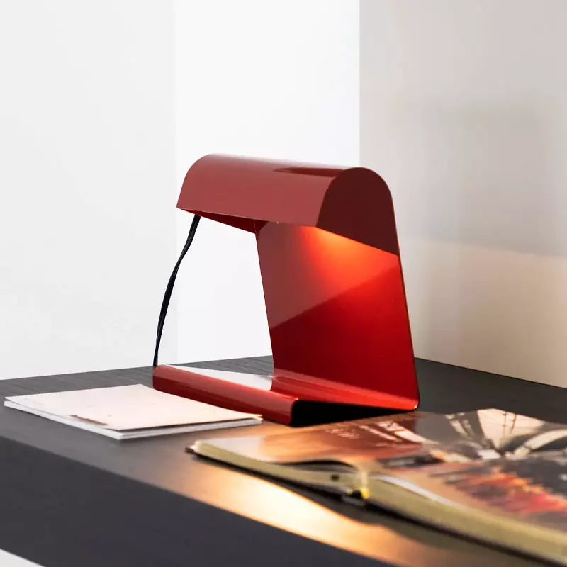 Angers_Nantes_Mans_Laval_Nice_Paris_Lyon_Bordeaux-Tours-Rennes_Icônes_Lampe-de_Bureau_Vitra-Jean-Prouvé-metal_Rouge_Japonnais_12