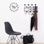 Angers_Nantes_Paris_Mans_Laval_Bordeaux_Rennes-Tours_Icones_Objet-Vitra-deco-Noir_Bois_eames-porte-manteau-Hand-it-All-2