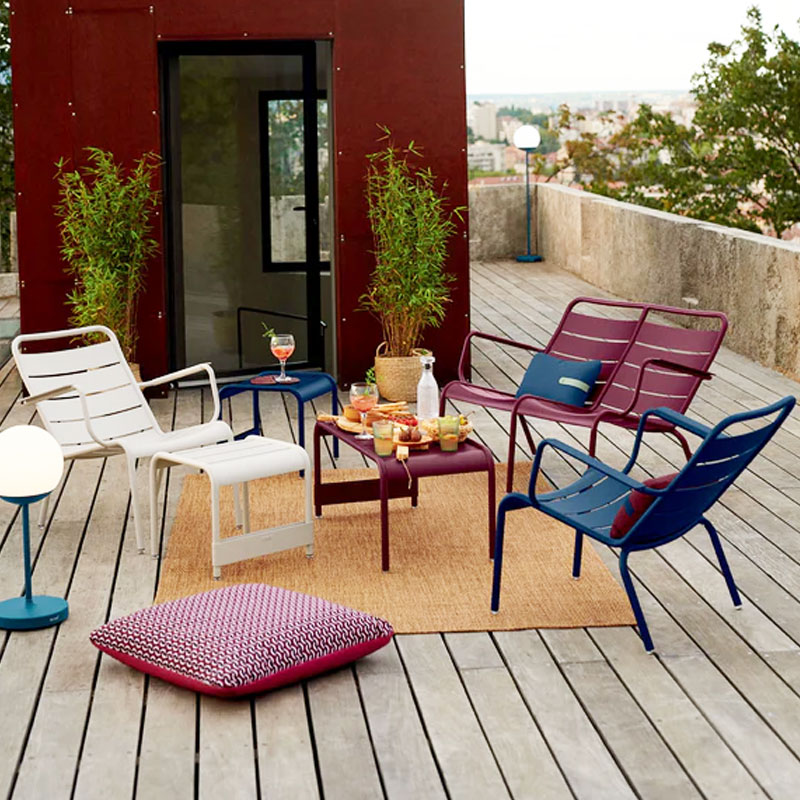 Angers Nantes Cholet Saumur Icones Fermob fauteuil bas Outdoor mobilier exterieur rouge piment Sofia frederic 5