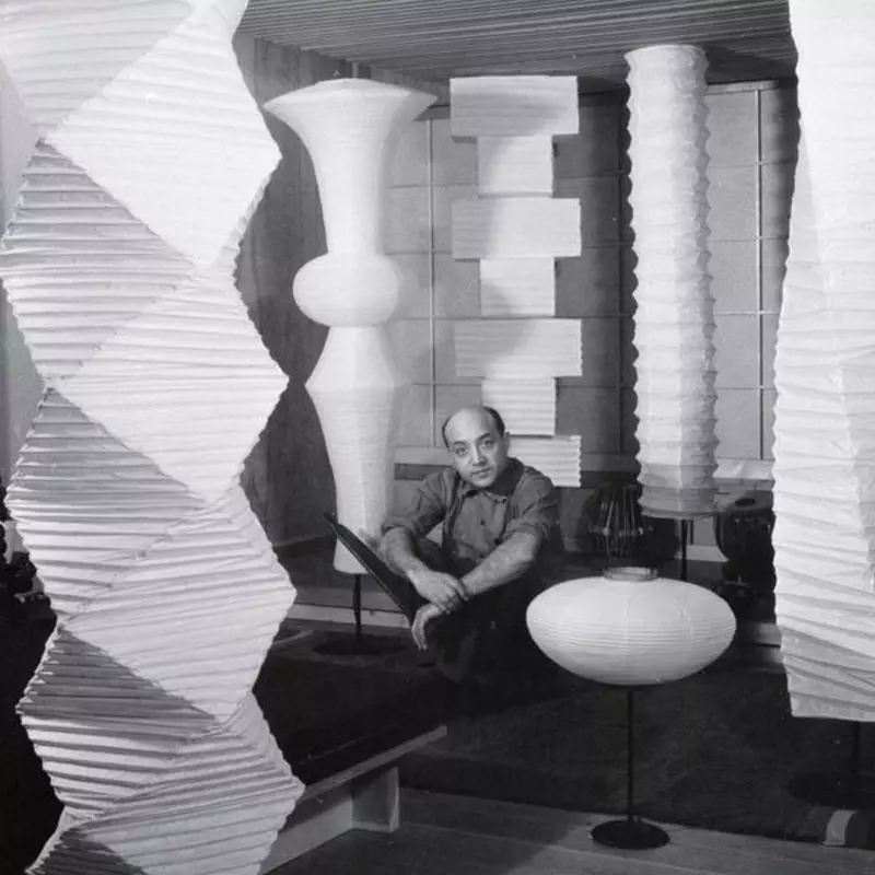 Angers_Nantes_Mans__Nice_Paris_Lyon_Bordeaux-Tours-Cannes-Rennes_Icônes_Lampe-_Vitra-Akari_E_papier_washi_Isamu_Noguchi_9