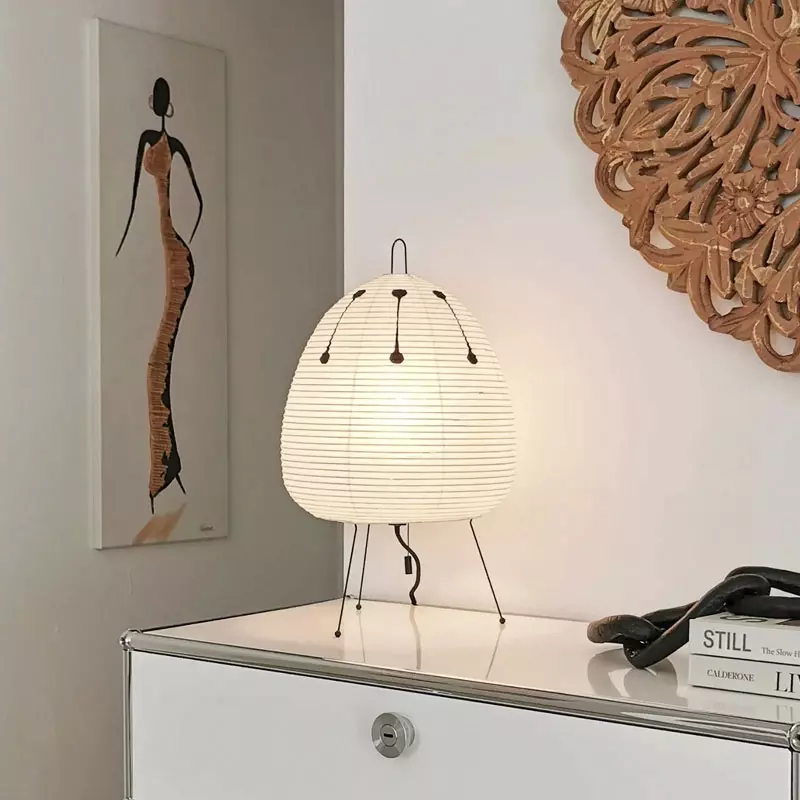 Angers_Nantes_Mans__Nice_Paris_Lyon_Bordeaux-Tours-Rennes_Icônes_Lampe-_Vitra-Akari_1AD_Bambou_papier__ washi_Isamu_Noguchi_2