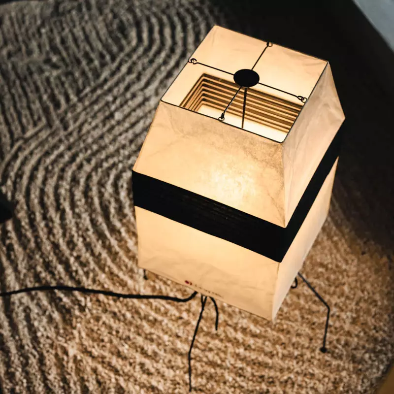 Angers_Nantes_Mans__Nice_Paris_Lyon_Bordeaux-Tours-Rennes_Icônes_Lampe-_Vitra-Akari_UF1-H_papier__ washi_Isamu_Noguchi_9