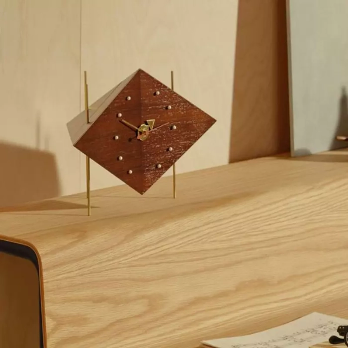 DESK CLOCK – Diamond Clock