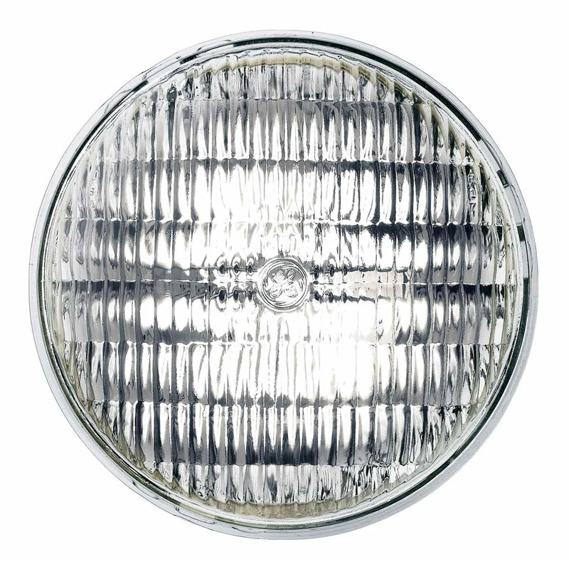 Angers Nantes Cholet Rennes Bordeaux Lille Tours Mans Laval Nice Paris Icônes Flos Lampadaire Phare Toio Rouge Castiglioni