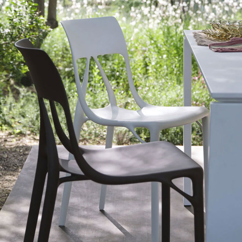 Angers Nantes Bordeaux Mans Rennes Tours Paris Orleans Laval Niort Icônes Kartell Chaise A.I Blanc Lite Philippe Starck 2