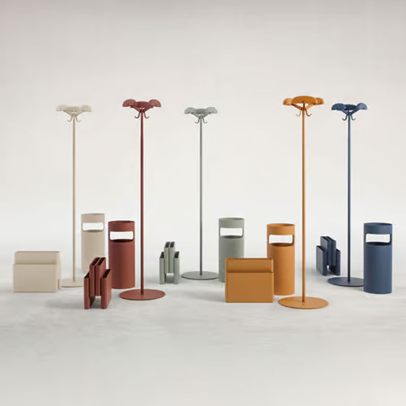 Angers Nantes Paris Bordeaux Mans Laval Tours Paris Nice Rennes Icônes Kartell Alta Tensione Porte Manteau accessoire Bleu Enzo Mari 4