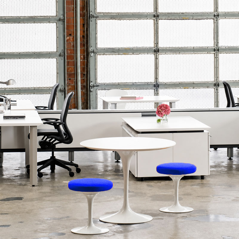 Angers Nantes Rennes Baule Bordeaux Rennes Tours LavaI Icônes table repas Saarinen Ø91 Knoll Stratifié Blanc Quickship 3