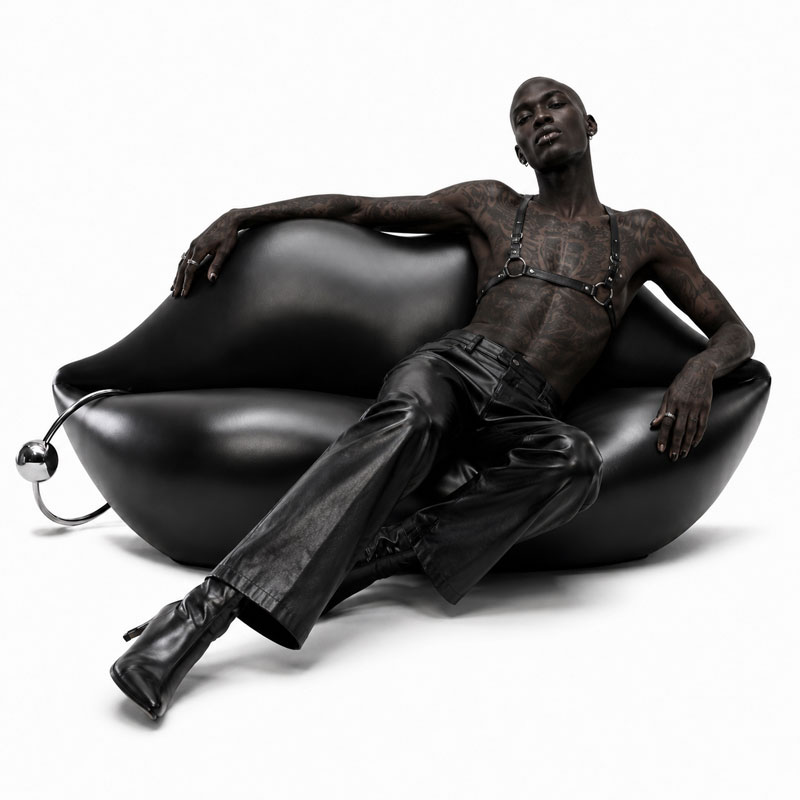 Gufram Bocca Canapé Noir Bouche Dali Percing STUDIO 65 Design Icônes Paris Lyon Nantes Rennes Tours Lille Bordeaux Nice Marseille 7