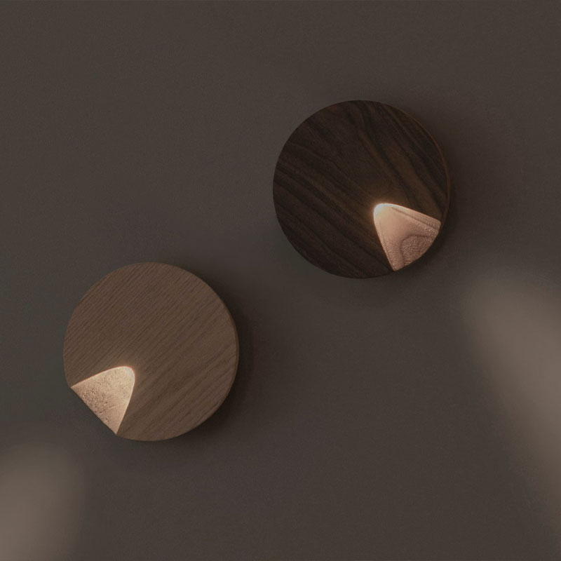 Vibia Applique Dots Bois Chêne Halo Rond Luminaire rotatif Martín Azúa Icônes Angers Nantes Paris Bordeaux Nice Tours Mans Rennes 3
