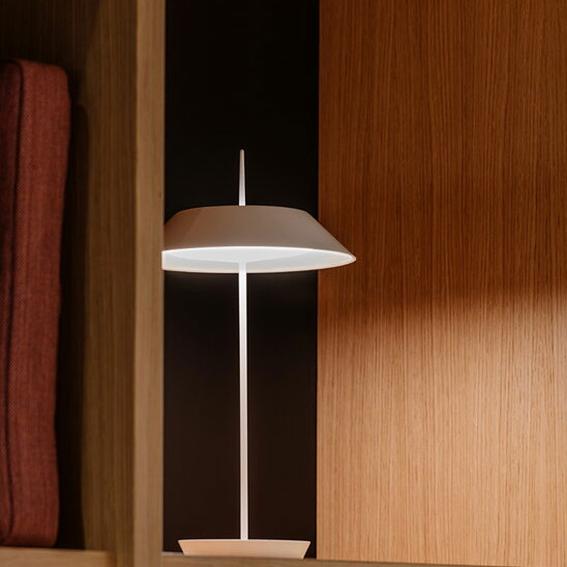 Vibia Mayfair Vibia Lampe Table Batterie recheargeable Minimalist Blanc Led Diego Fortunato Icônes Angers Nantes Paris Bordeaux Rennes Tours Mans Lyon 9