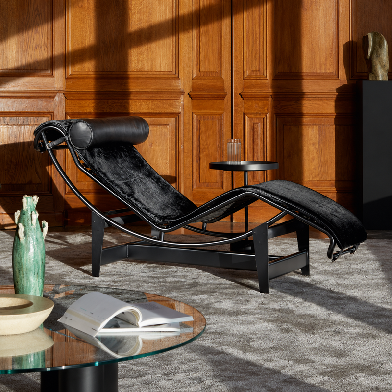 Cassina Chaise Longue LC4 Peau Poil Noir Structure Mat Inclinable Repos Corbusier Perriand Icônes Angers Nantes Paris Bordeaux Rennes Nice 8