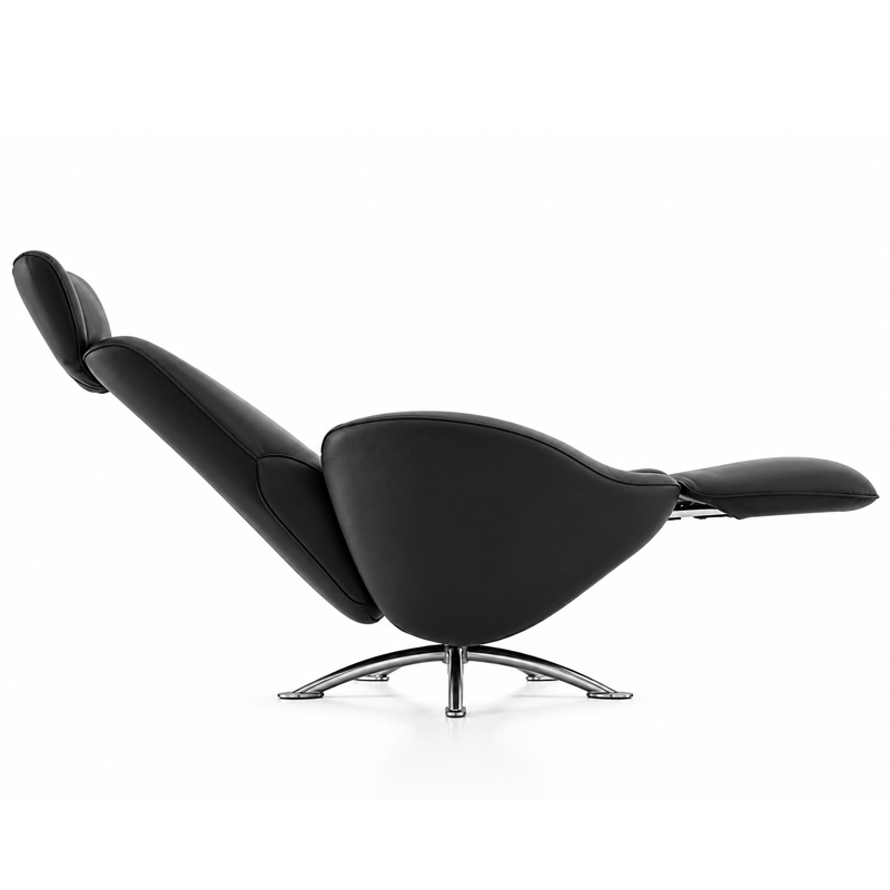 Fauteuil Dodo Cassina en cuir noir avec dossier incliné et repose-jambes déployé, vue de profil
