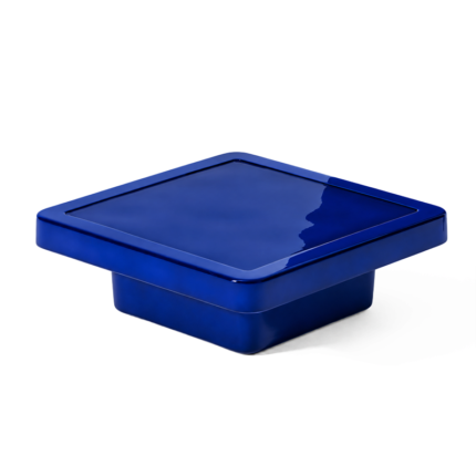 Table basse Ardys Cassina bleu cobalt 85 × 85 par Patricia Urquiola