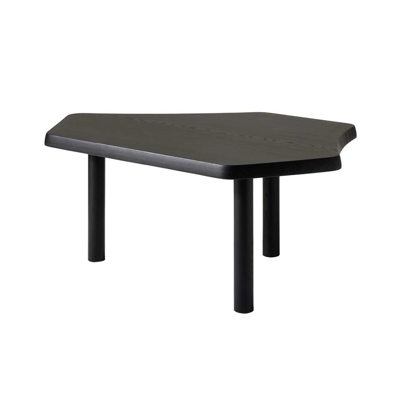 Table Montparnasse 545 02 Cassina en frêne massif teinté noir, design Charlotte Perriand, sur fond blanc