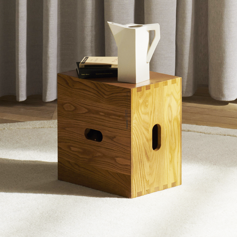 Cassina Tabouret lc14 Le Corbusier Bois Naturel Icônes Angers Nantes Paris Bordeaux rennes Tours Laval